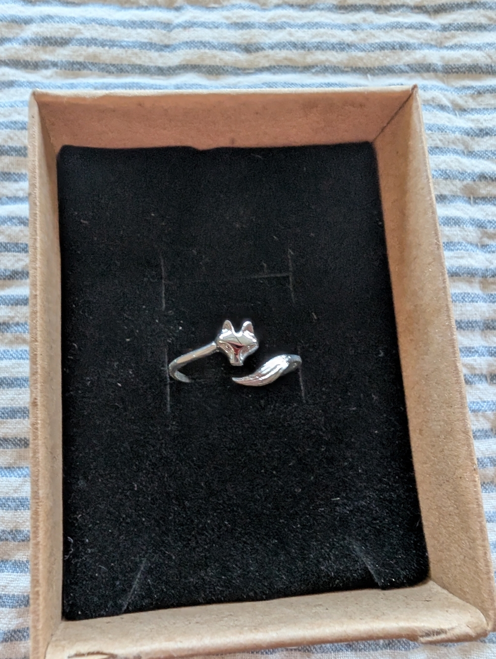 Sterling Silver Fox Head And Bushy Tail Ring - Picture 3 of 3